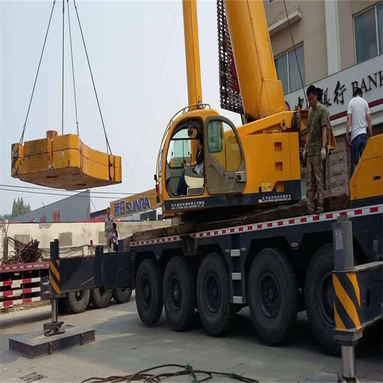 清远当地吊车出租|机器吊装|75吨|工厂搬迁服务